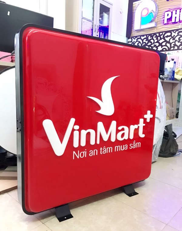 Mẫu hộp đèn mica đẹp của siêu thị VinMart