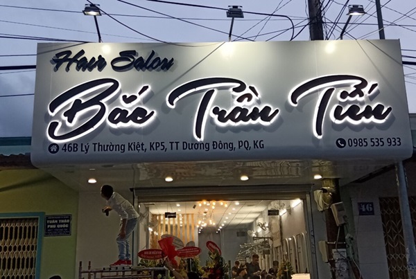 Mẫu bảng quảng cáo chữ phát sáng cho tiệm Hair Salon