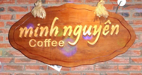 Biển hiệu cafe gỗ chữ nổi Minh Nguyên