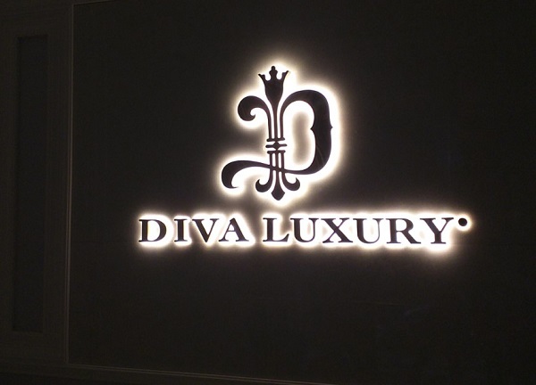 Mẫu logo bảng hiệu Diva Luxury