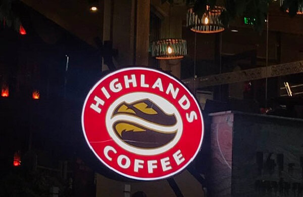 Mẫu hộp đèn hút nổi mica Highlands Coffee