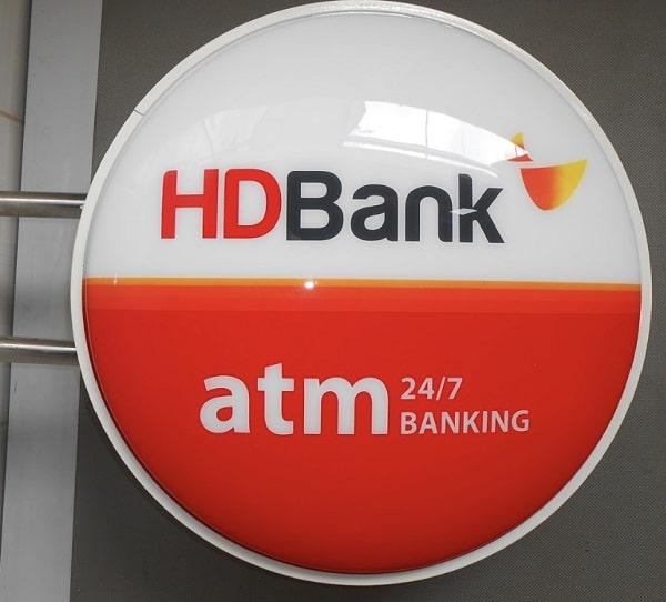 Mẫu biển mica hút nổi ngân hàng HDBank