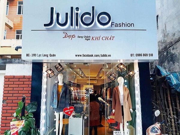 Bảng hiệu thời trang nữ chữ nổi mica của Julido Fashion