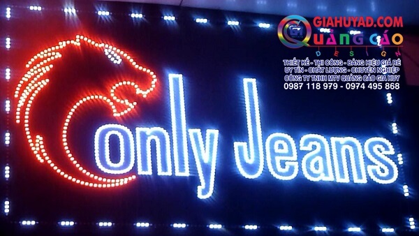 Bảng hiệu LED vẫy của shop Conly Jeans